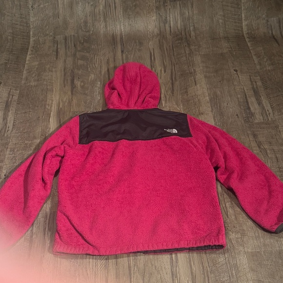 The North Face Pink and Black Fleece Jacket - Size XL/18 - Picture 5 of 5